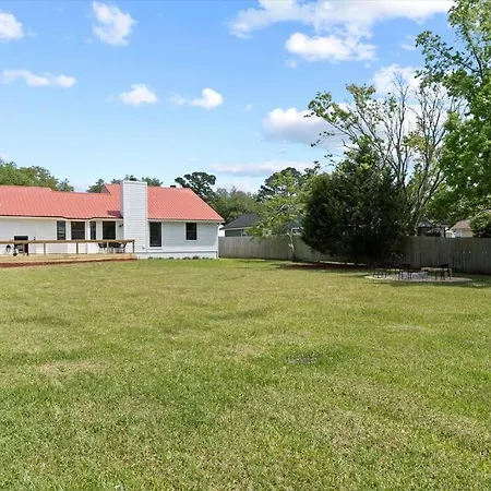 Spacious Home Near Beach, Large Yard, Game Room And Dog Friendly Jacksonville Exterior photo